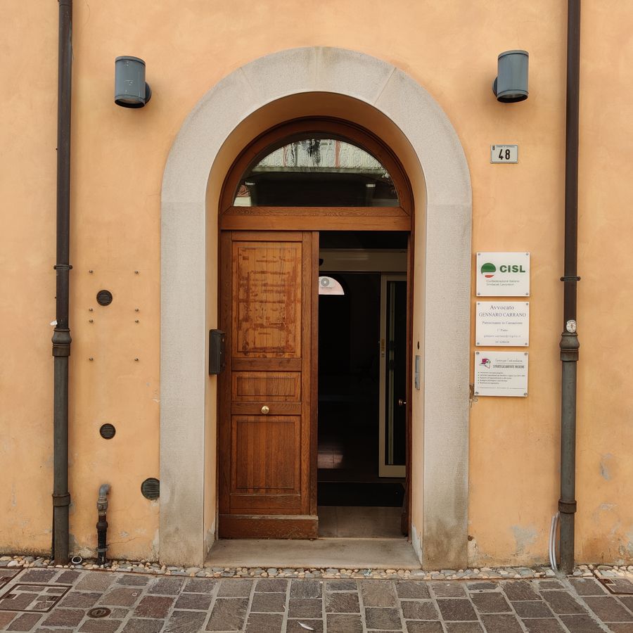 Foto dell'ingresso della sede di Cotignola